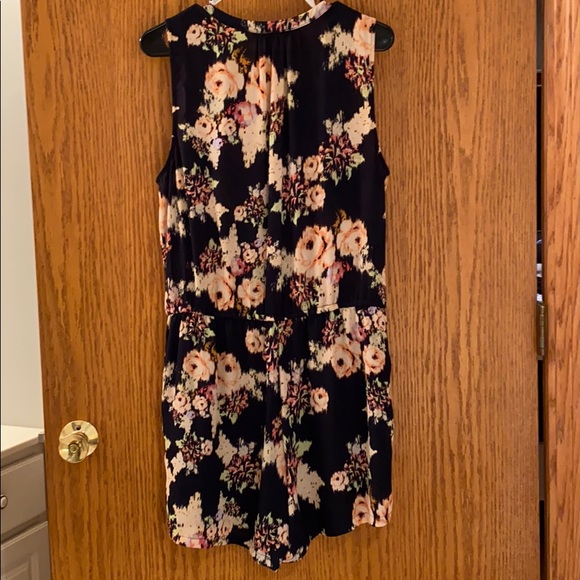 Colorful Summer Rumper - Picture 2 of 5